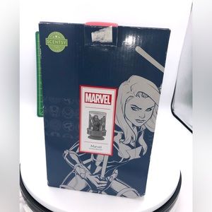 Scentsy Marvel's Captain America Warmer only